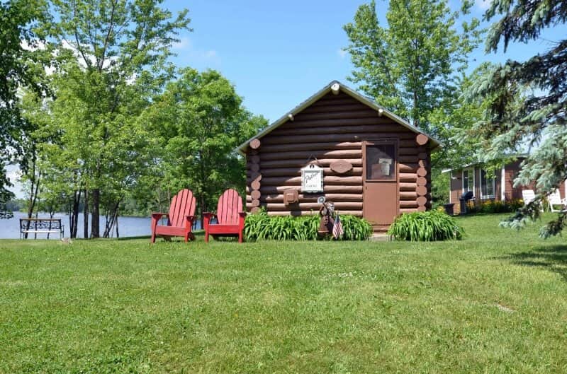 Cabin+#2+exterior+2