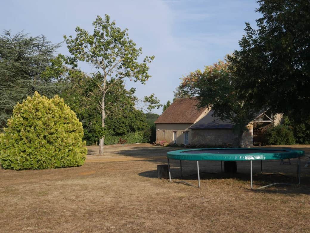 Trampoline