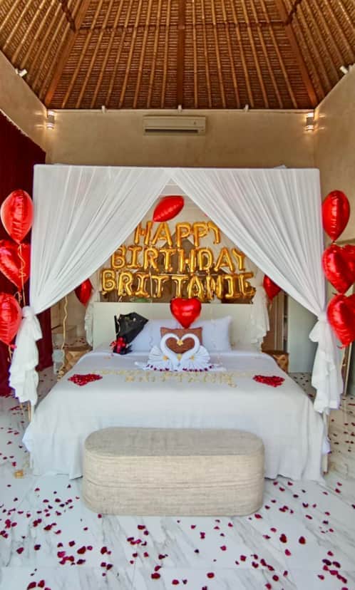 Room Flower/Balloon Decoration
