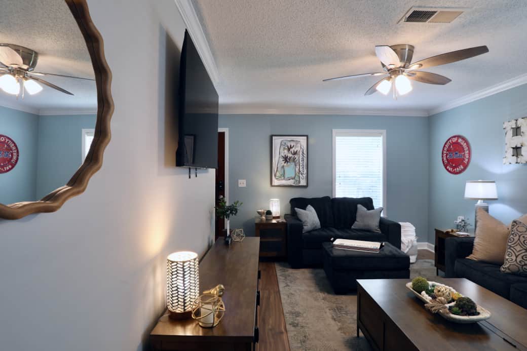 View of entrance to living room