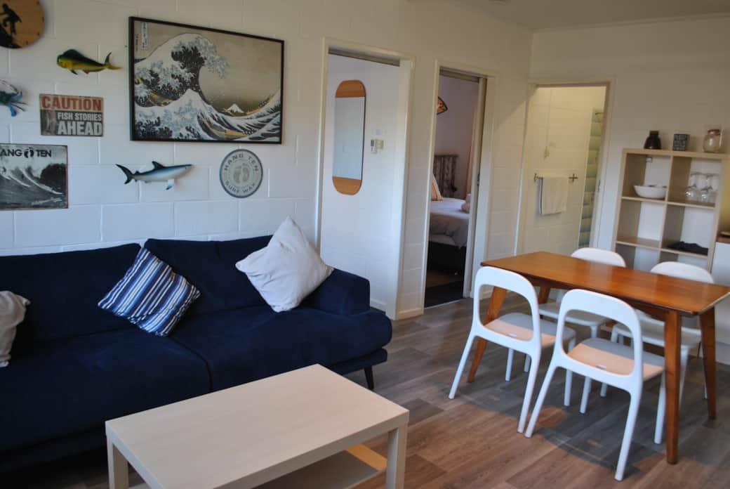 Lounge & Dining area