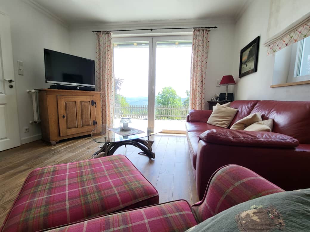 Ferienhaus-Sauerland-Wohnzimmer Ausblick