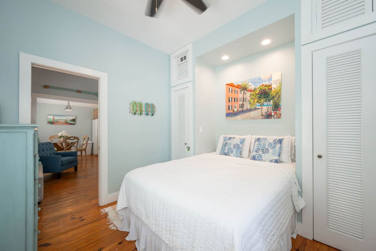 Bedroom with Queen Bed