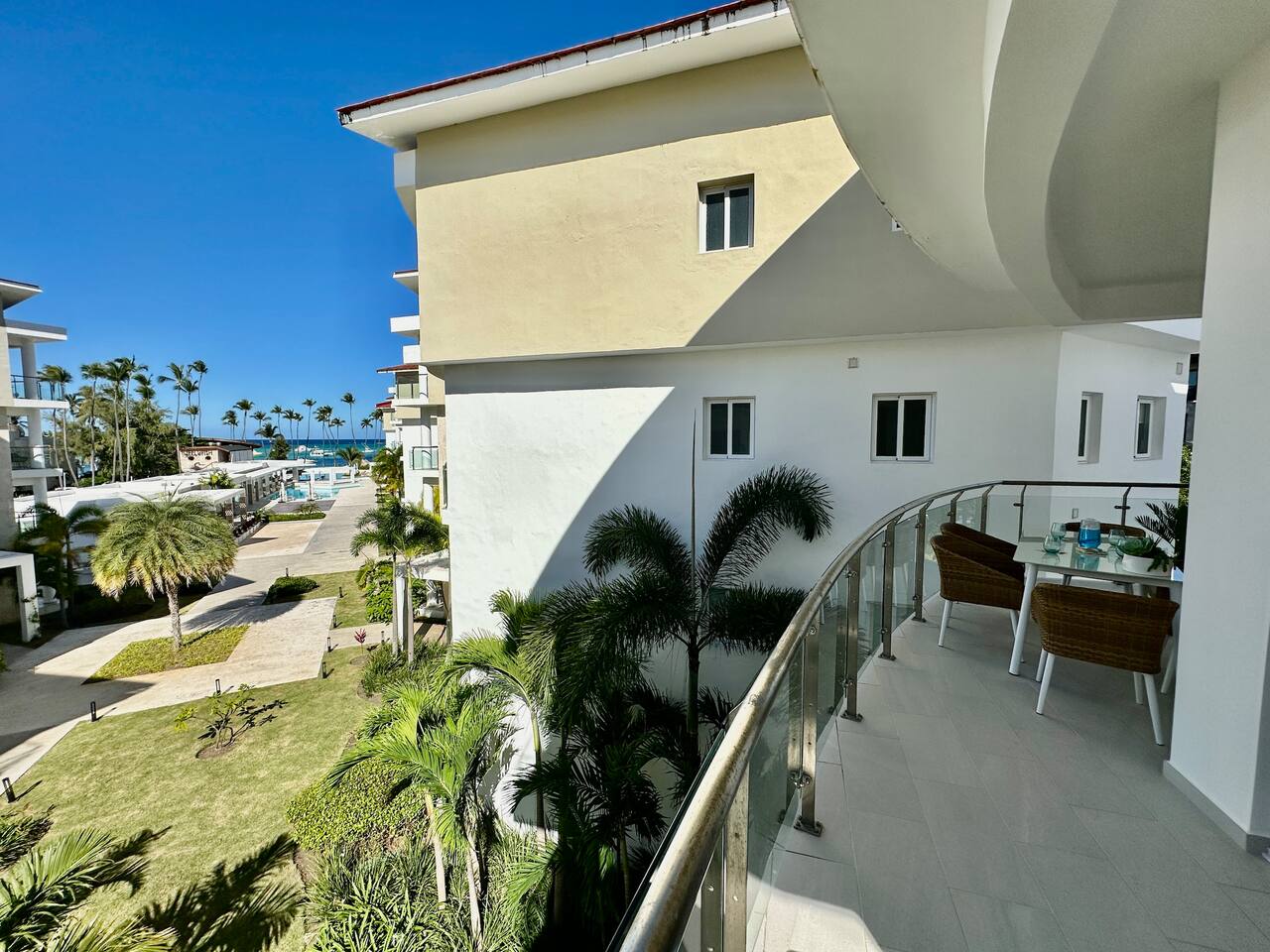 Oceanview 3 Bedrooms Beach Condo photo 4