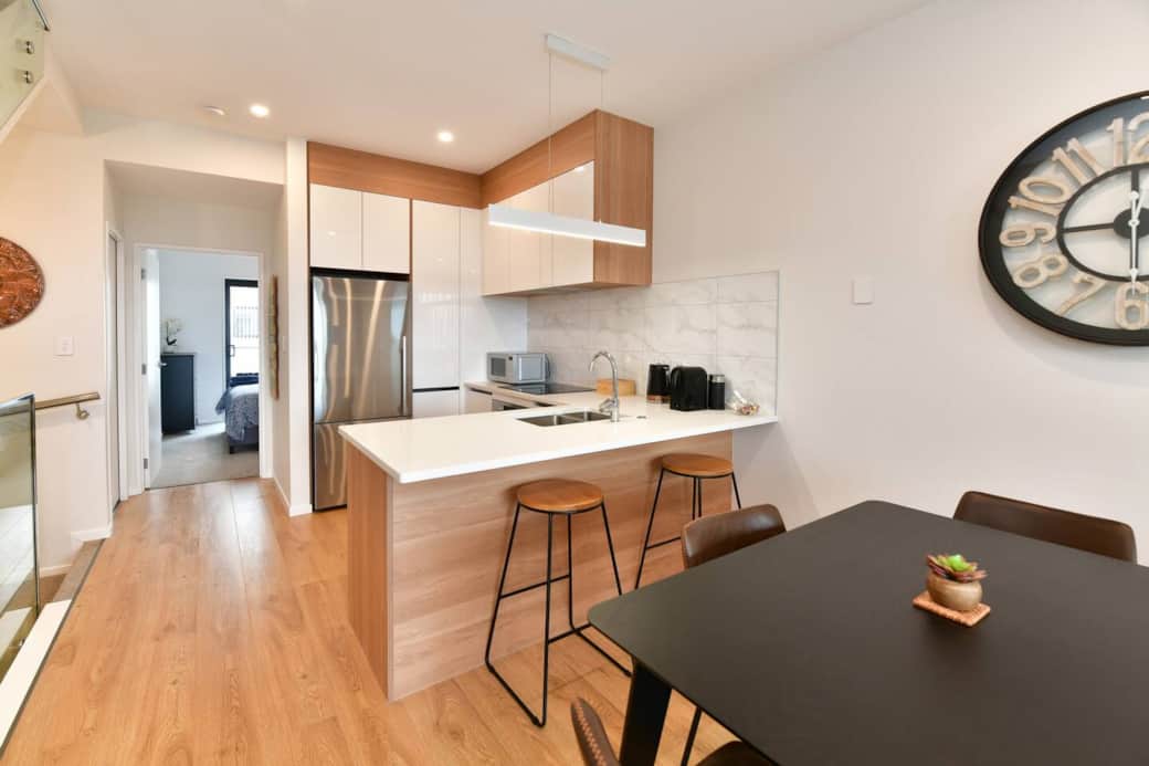 Kitchen /dining Kitchen /dining