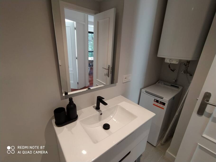YBH Colmeiro Laforet 18