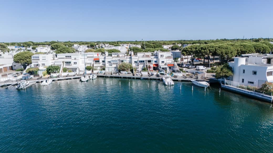Vue de la marina côté port Vue de la marina côté port