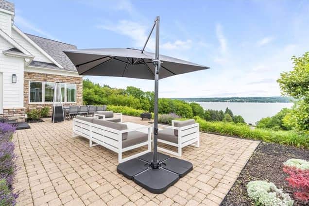 Outdoor space with gas grill 