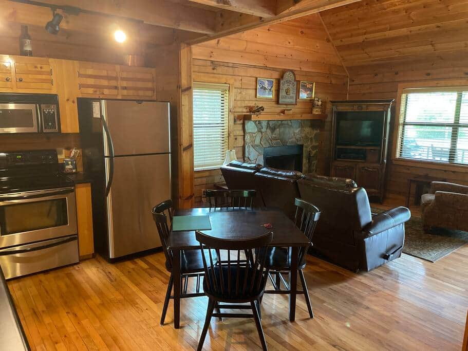 Curated visual reference: Mountain Vacation Home Amenities Reference: Cabin Stearman In The Mountains Vacation Home In Union County