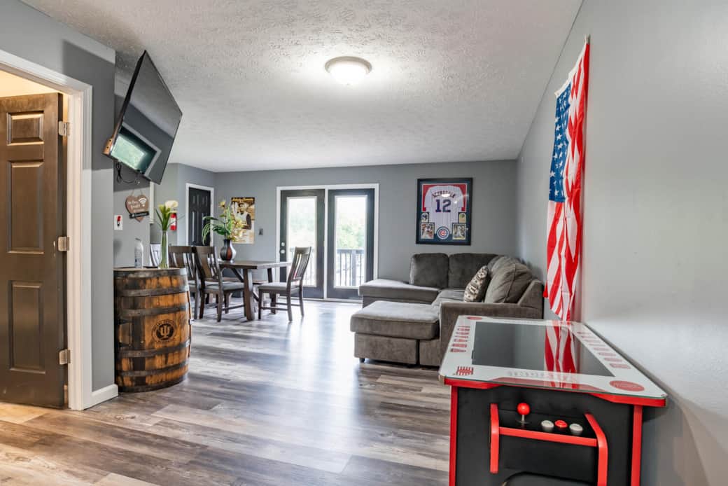 1450 N Willis Dr Unit 6-large-006-006-DSC4124-1499x1000-72dpi