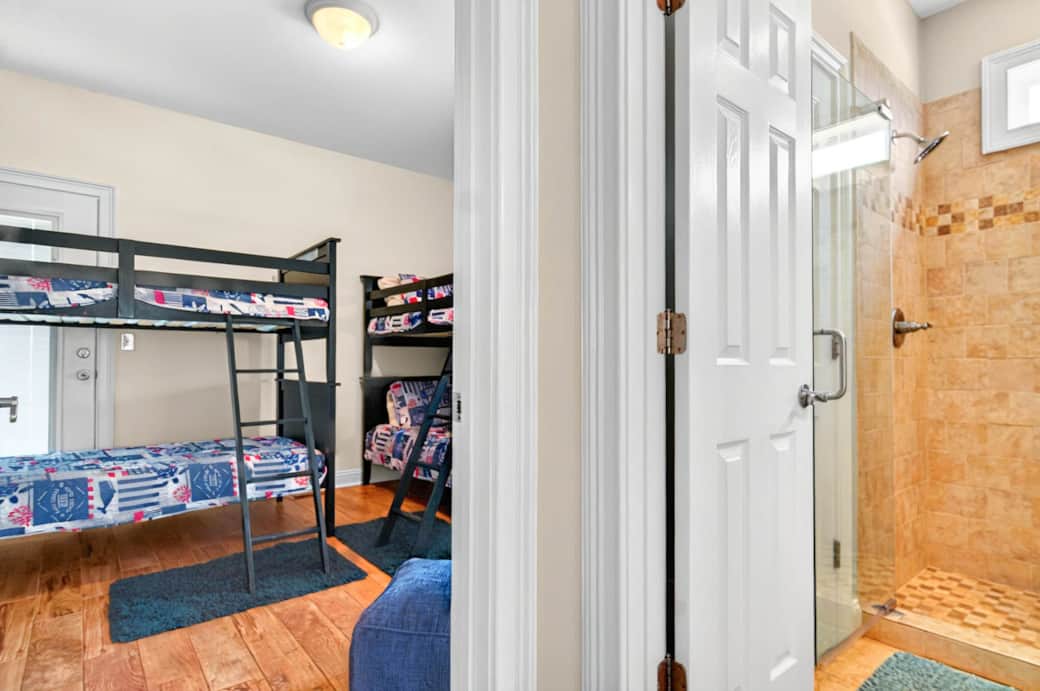Bunk bed room on 1st floor with shared bathroom