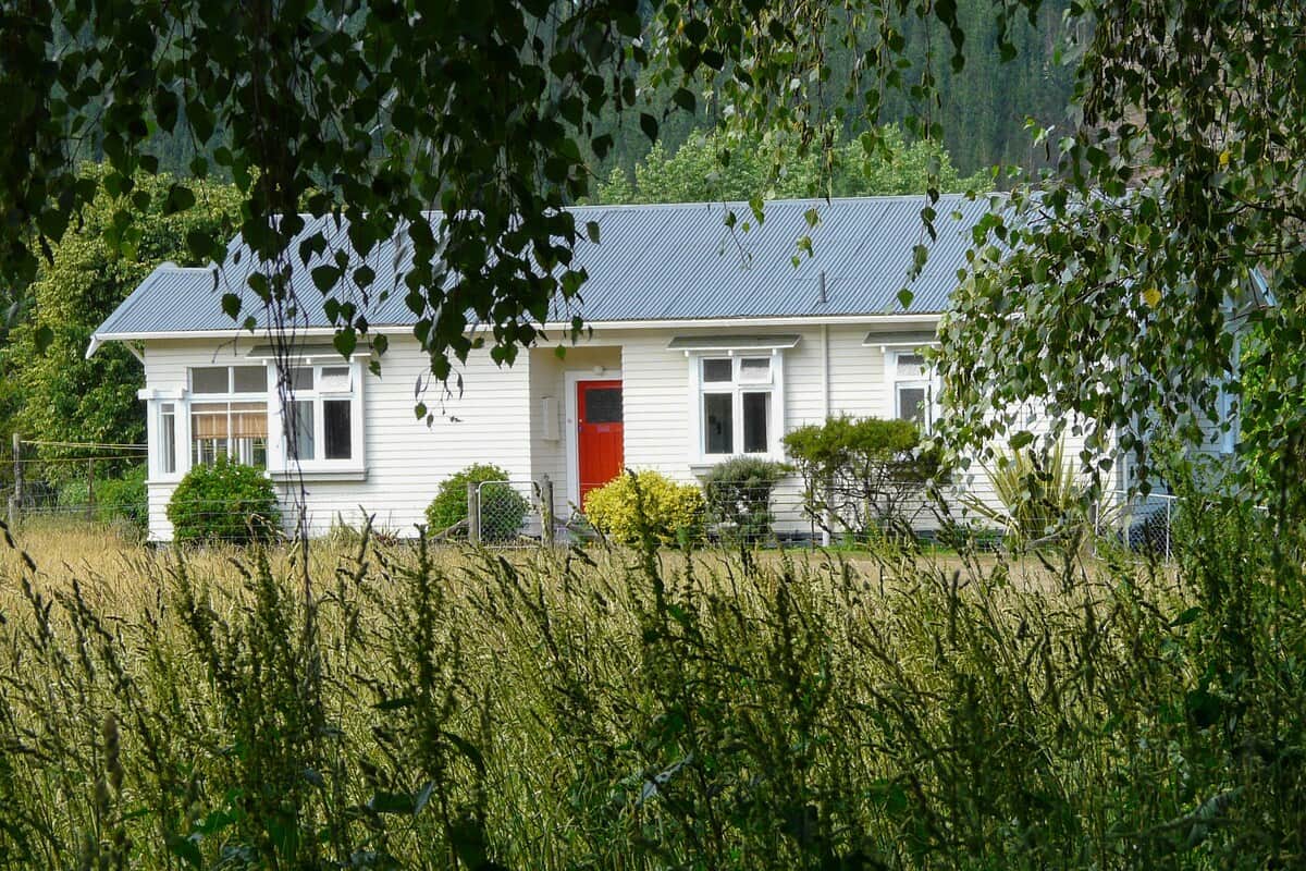 Orinoco Retreat in a secure half Ha (1 acre) field