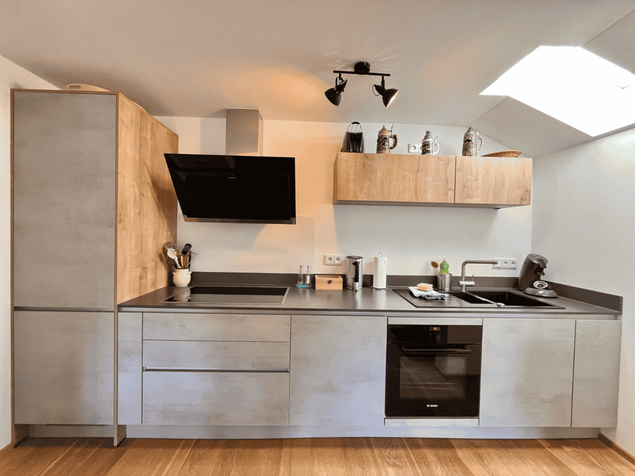 fully equipped kitchen including dishwasher
