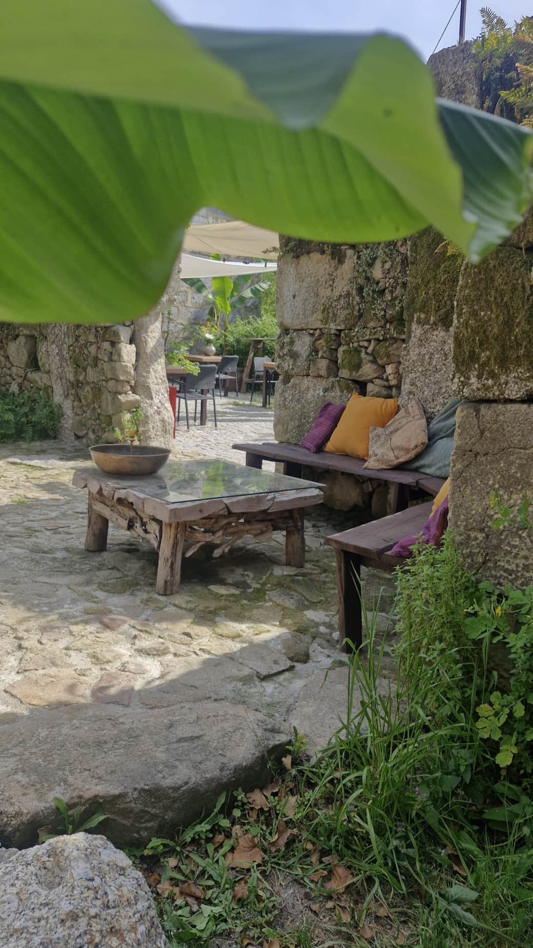 Ruin lounge
