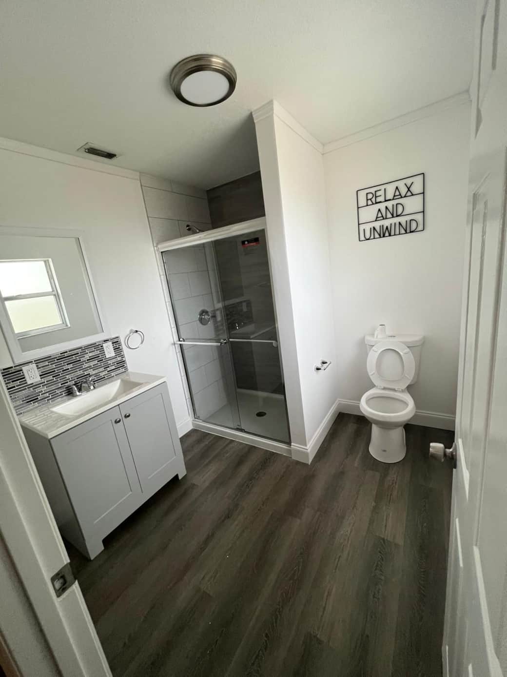 Full furnished bathroom Full furnished bathroom