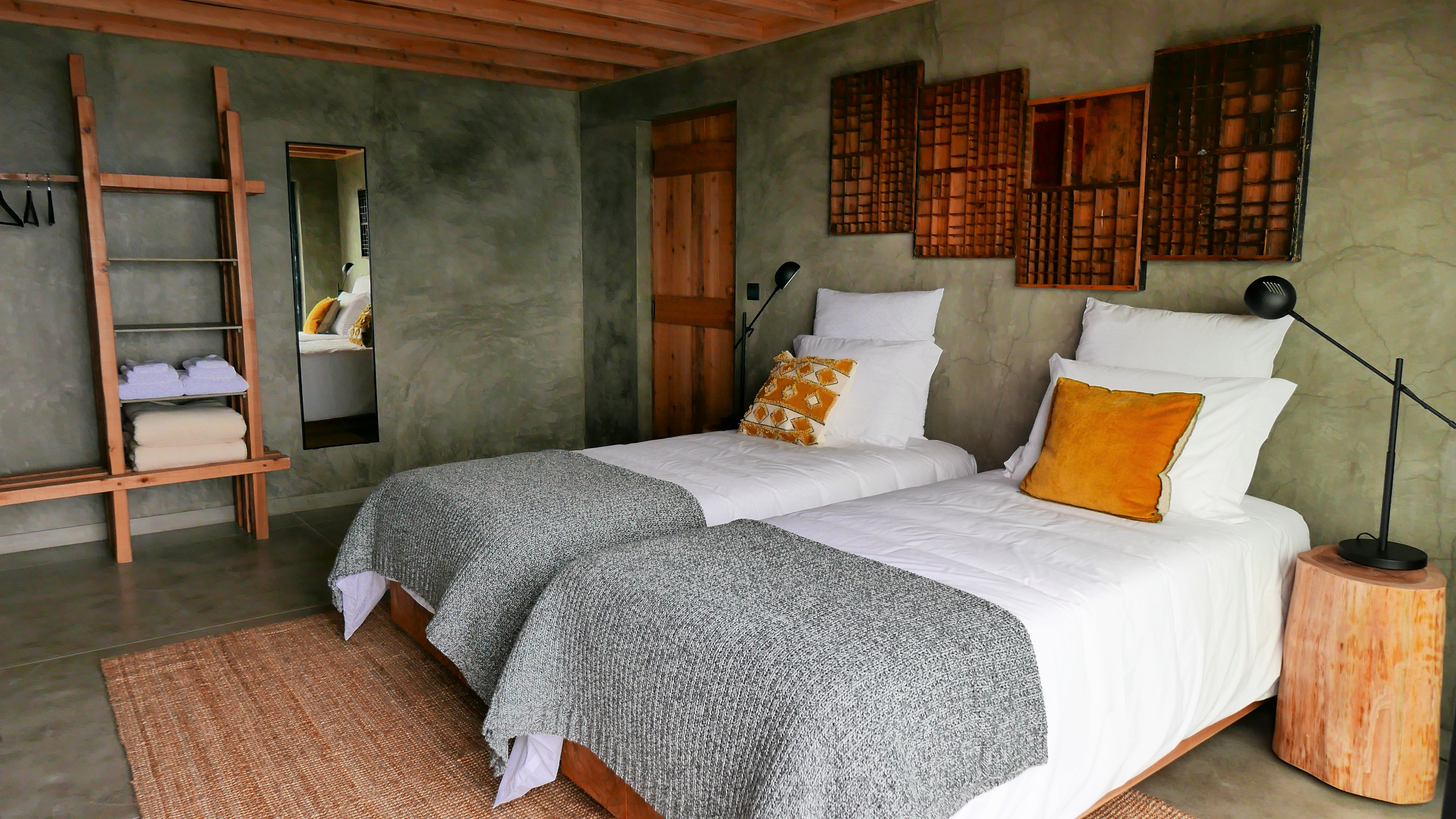 Quarto twin / Twin bedroom