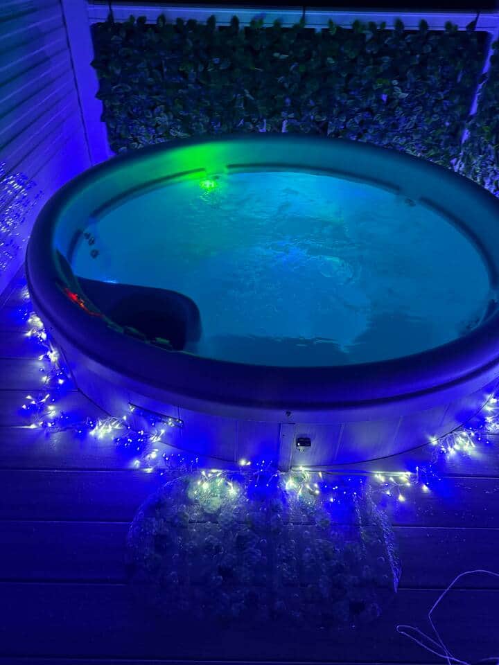 Hot tub