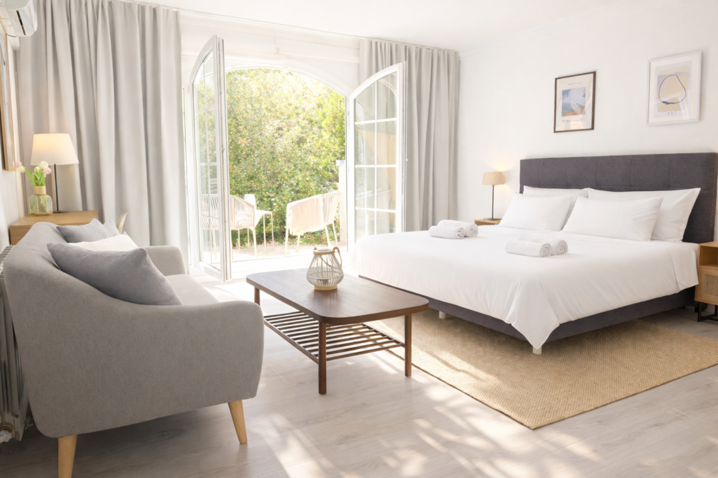Schlafzimmer mit Terrasse