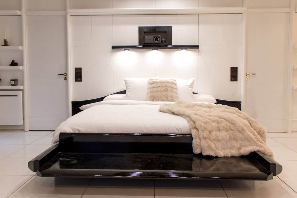 407a569f c26d 4063 9a46 f58fb7345d25