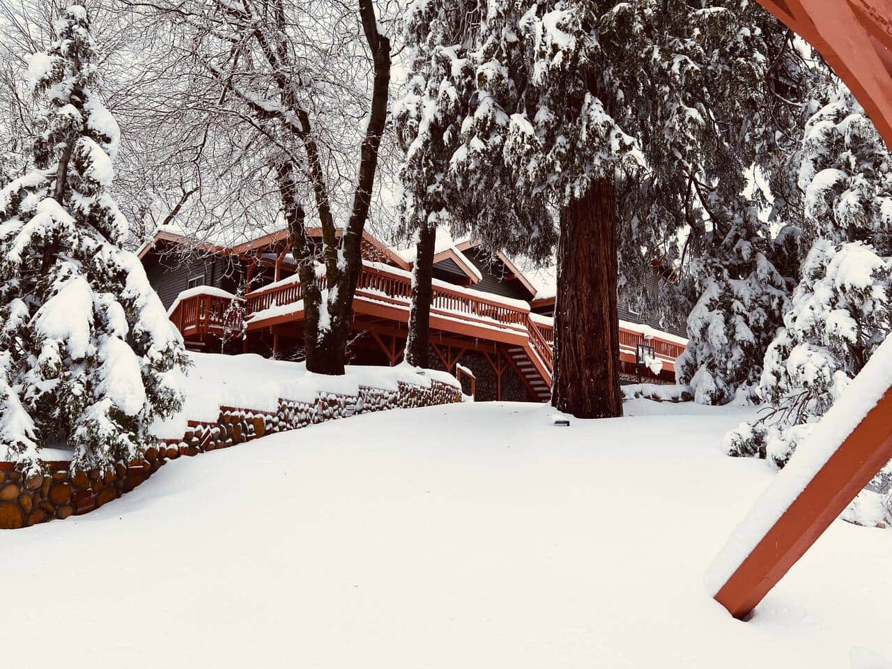 More Cabin Inspo in IG: @foxdenla