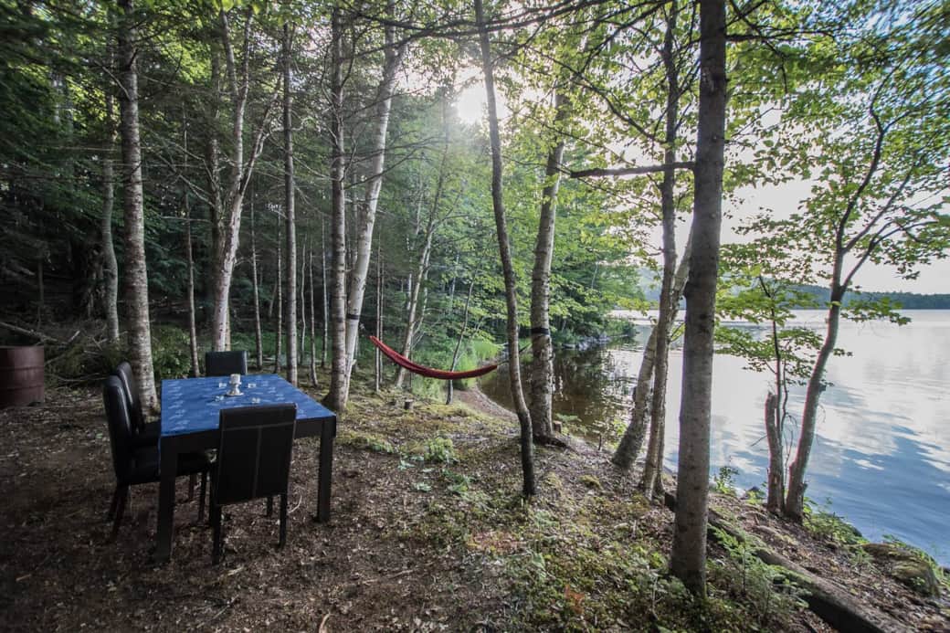 Look at all that privacy and stillness. This is the perfect place to unplug. Look at all that privacy and stillness. This is the perfect place to unplug.