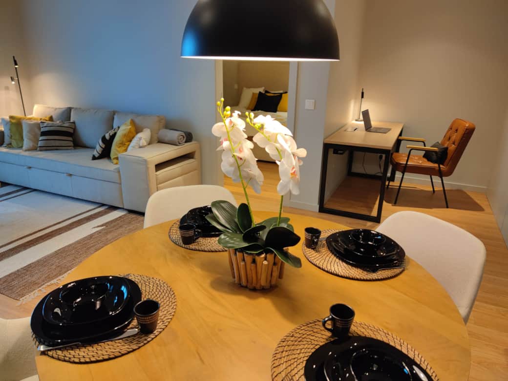 Ambiente aconchegante e aconchegante em todo o apartamento. 1