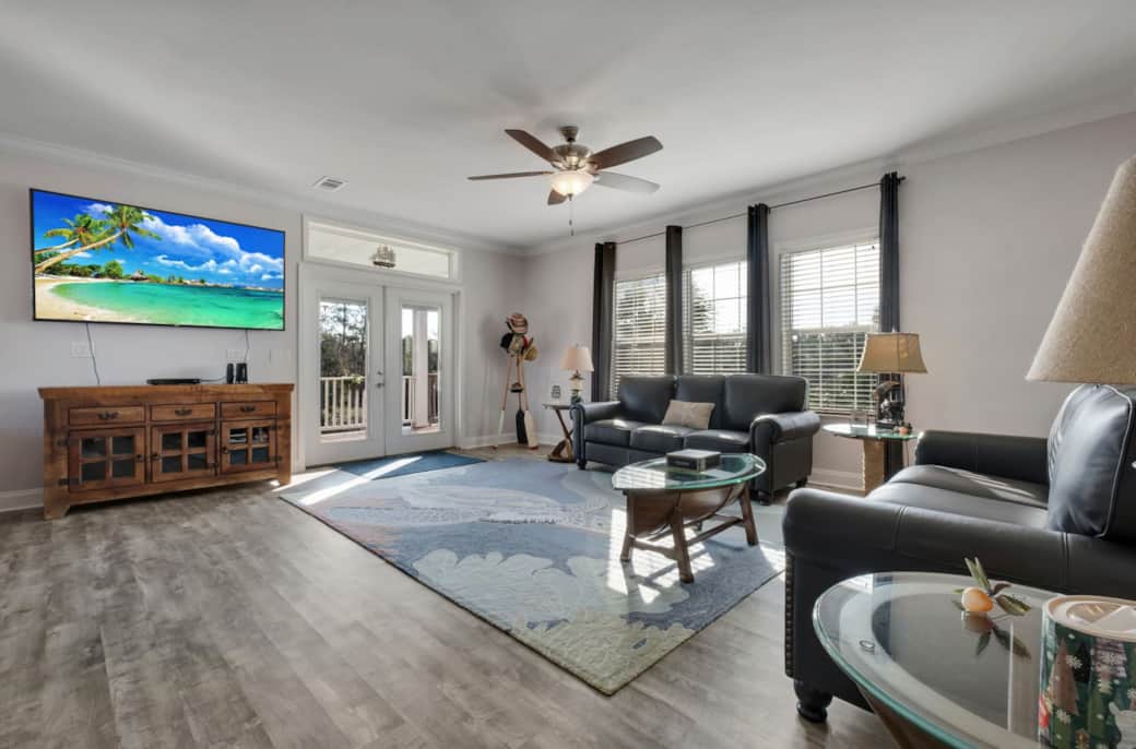 Living Area Living Area