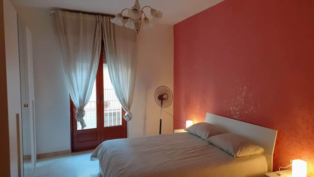Camera da letto b