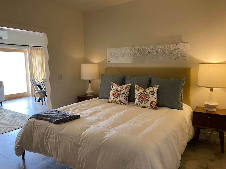 Bedroom in suite side of hut