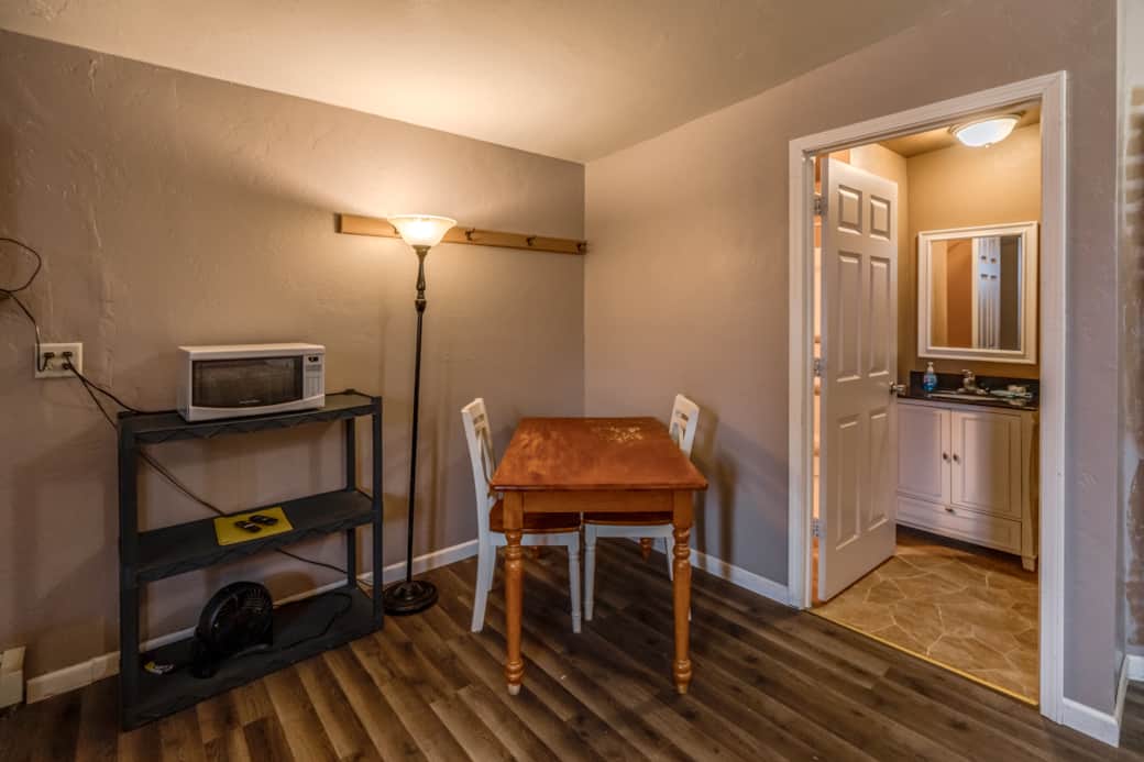 BrokenSpokeMotel 0051