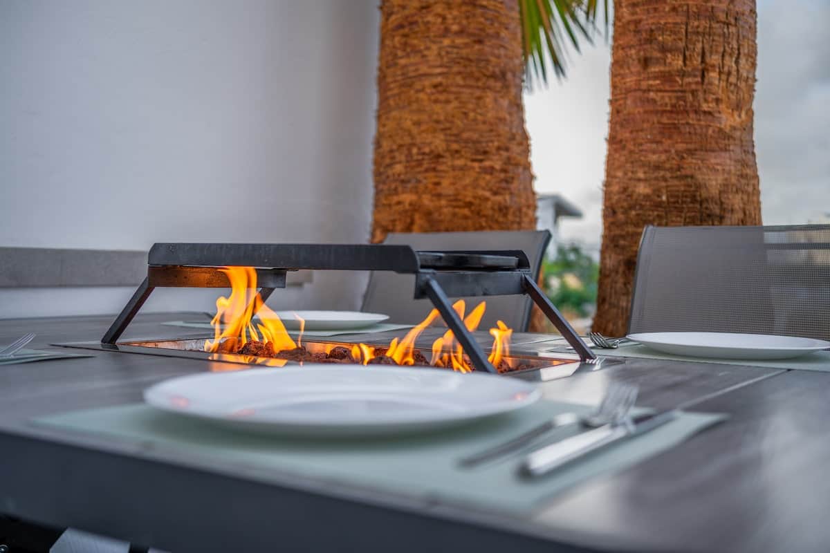 Feel free to use the barbecue table during your stay 