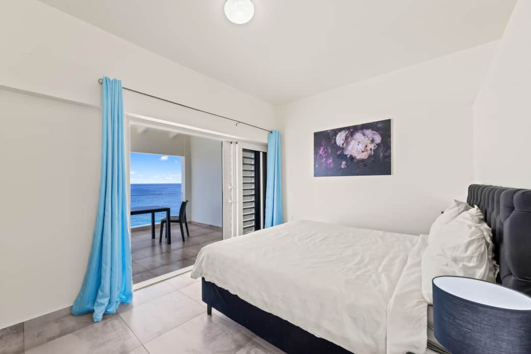 Lagunbay Breeze Master Bedroom
