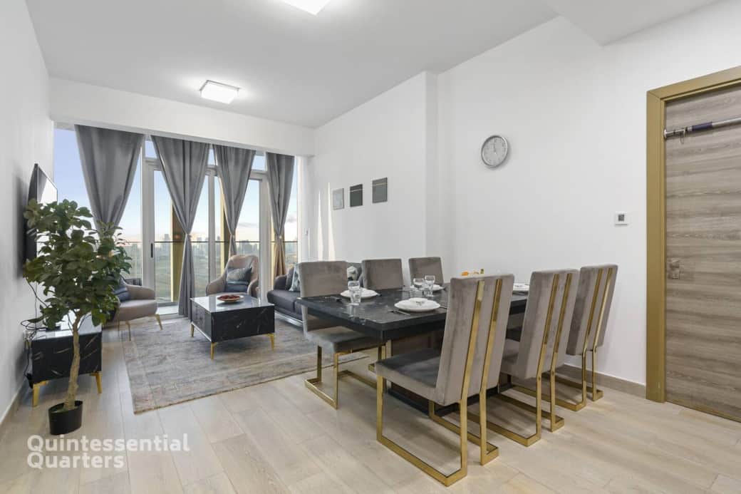 Dining Table, all cutlery you'll need, looking onto the Living Area. Dining Table, all cutlery you'll need, looking onto the Living Area.