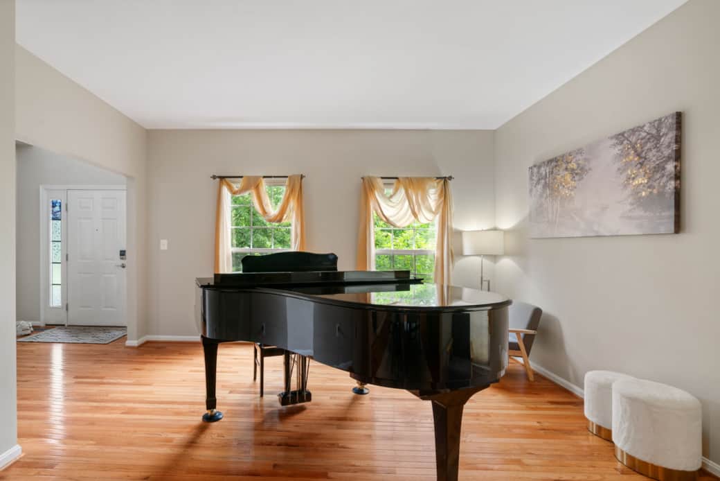 Piano Room2