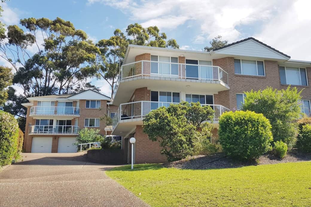 Beautifully maintained complex of only four whole floor apartments.