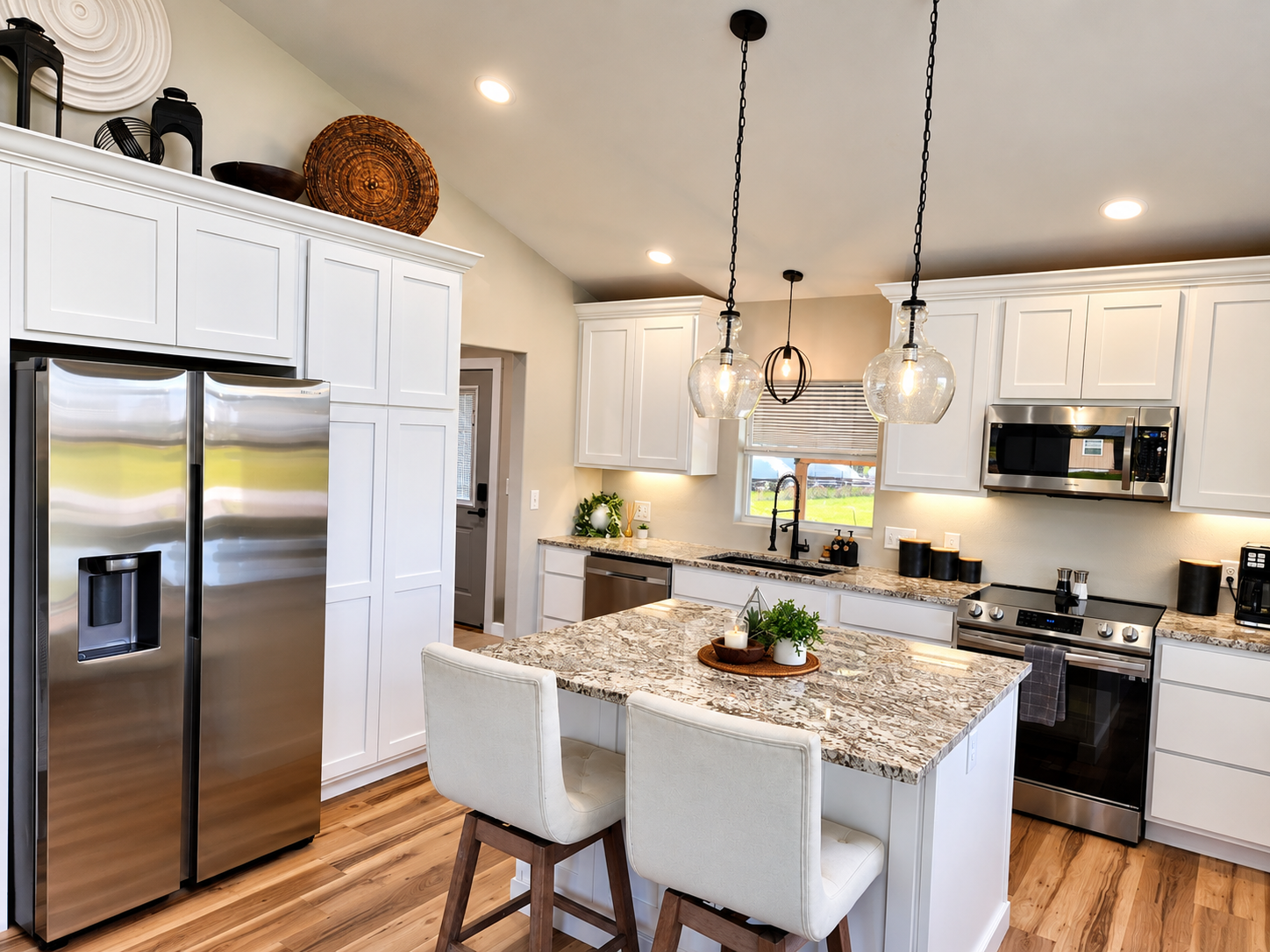Lakeside Luxury Airbnb Kitchen