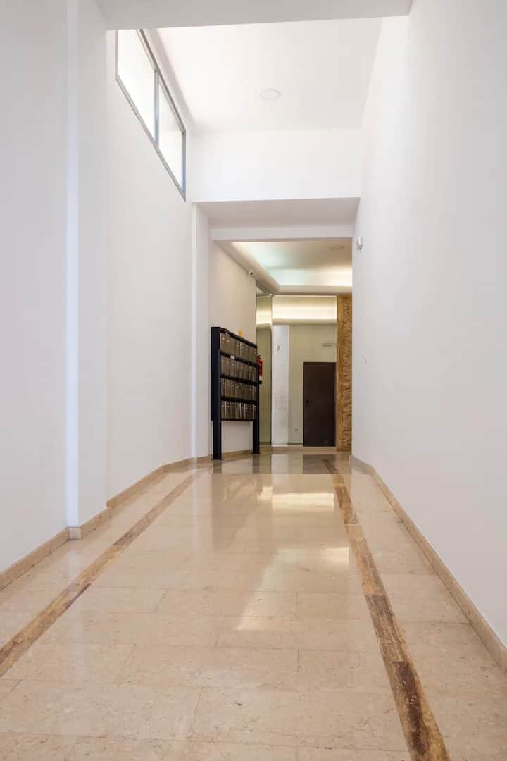 Vistas entrada pasillo apartamento