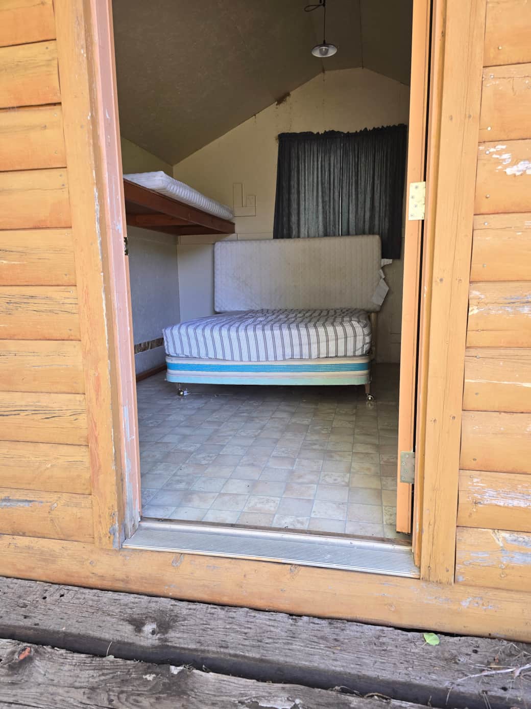 Sleeping cabin bed and bunk bed Sleeping cabin bed and bunk bed
