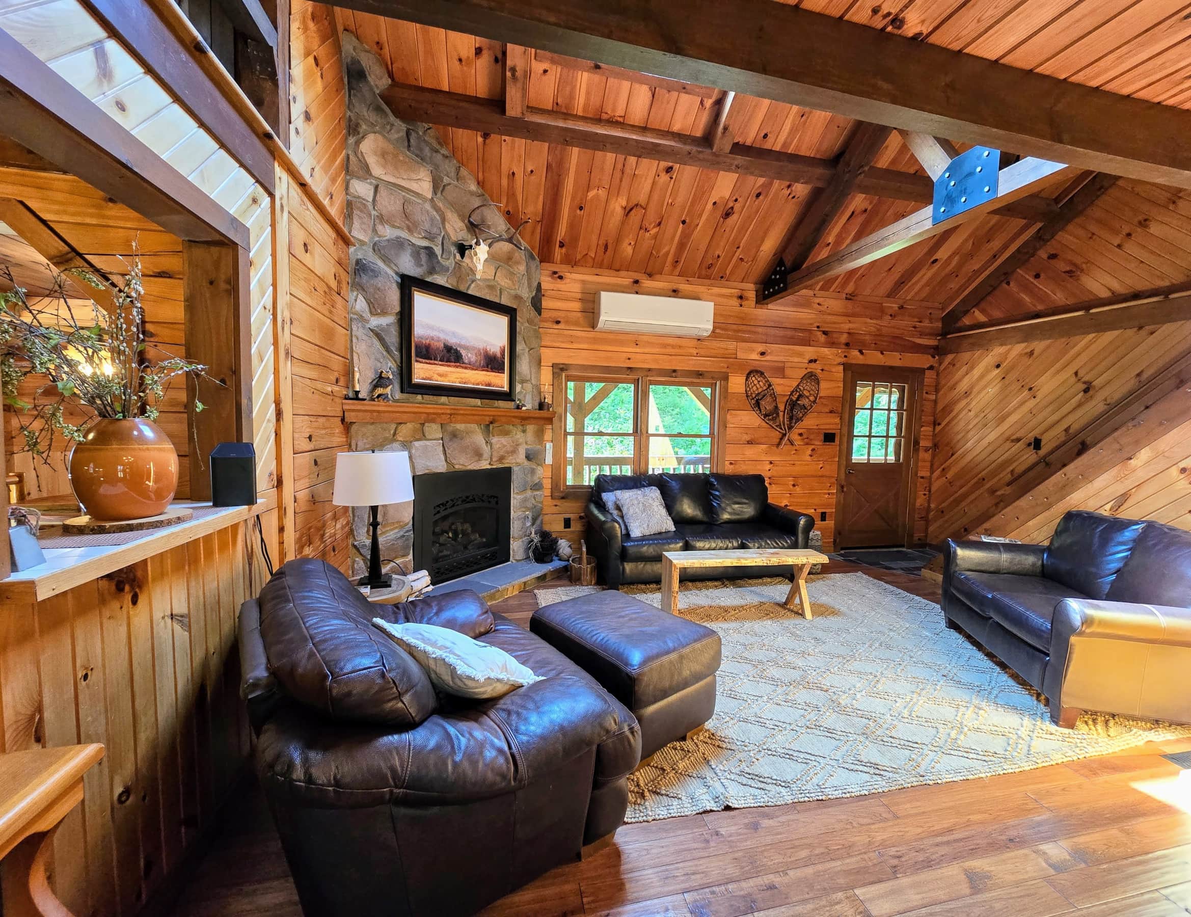 Mountain cabin 山小屋 町の近くの山小屋！ 素晴らしい景色！ ウィークリー、ミリタリー
