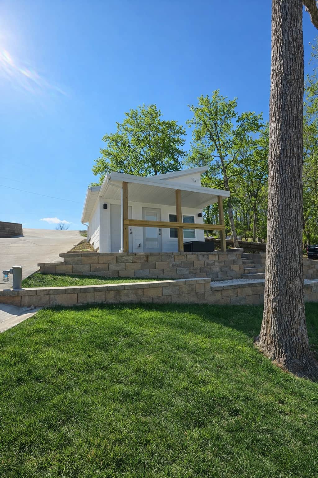 EXTERIOR 1