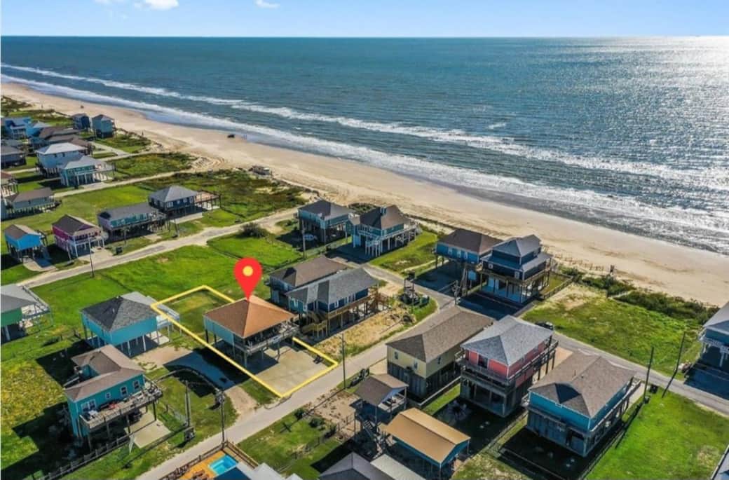 Hello, sunshine! You will not get tired of this view and Gulf breezes!