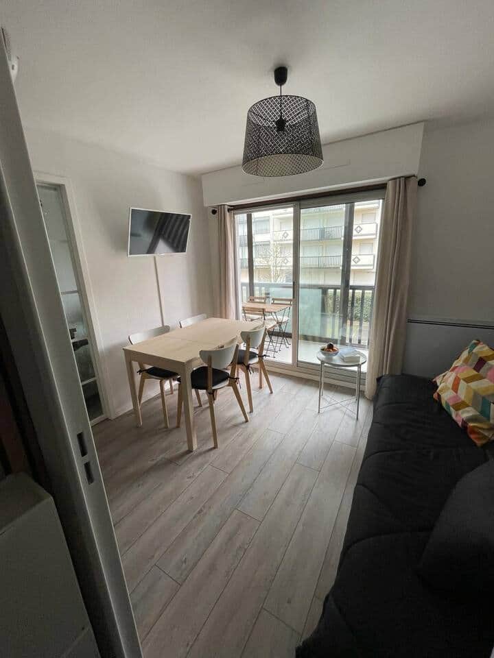 0783520f 0b77 495c bb84 e344810553d7 0783520f 0b77 495c bb84 e344810553d7