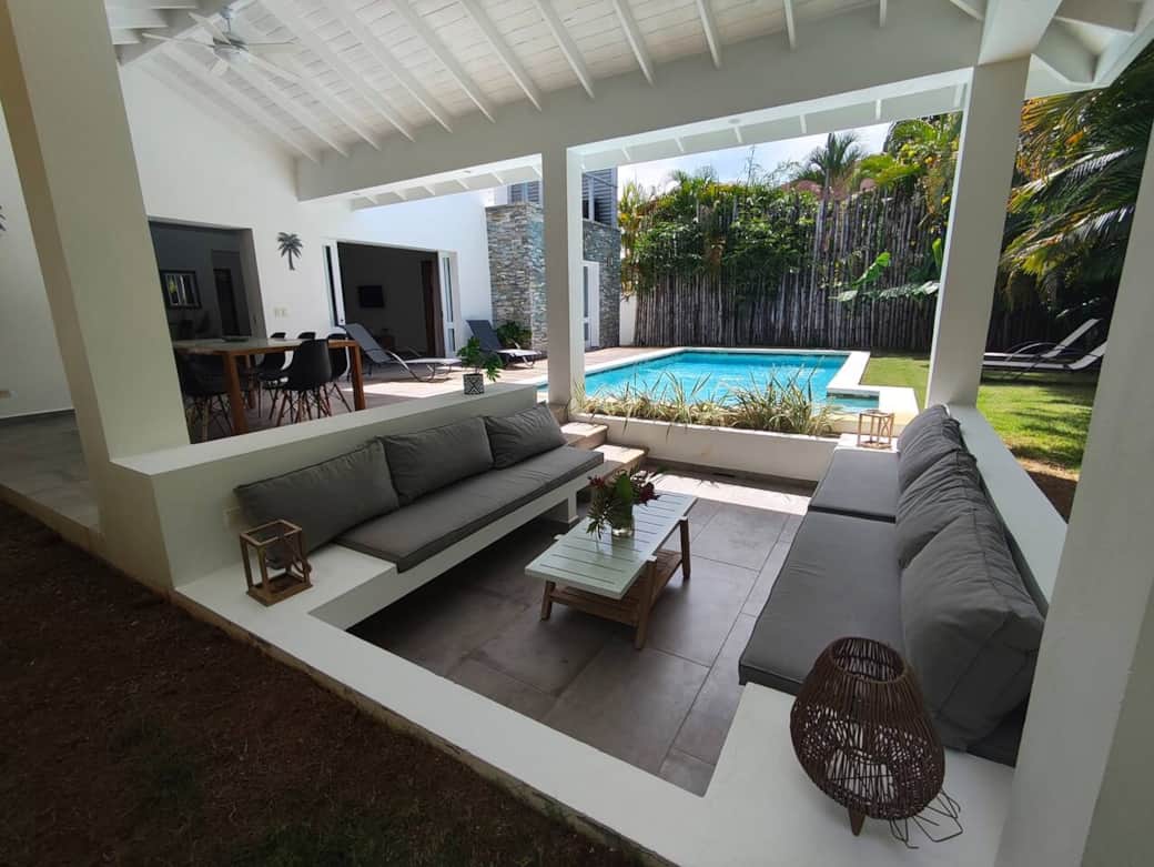 Villa Olive - Outdoor Living Room