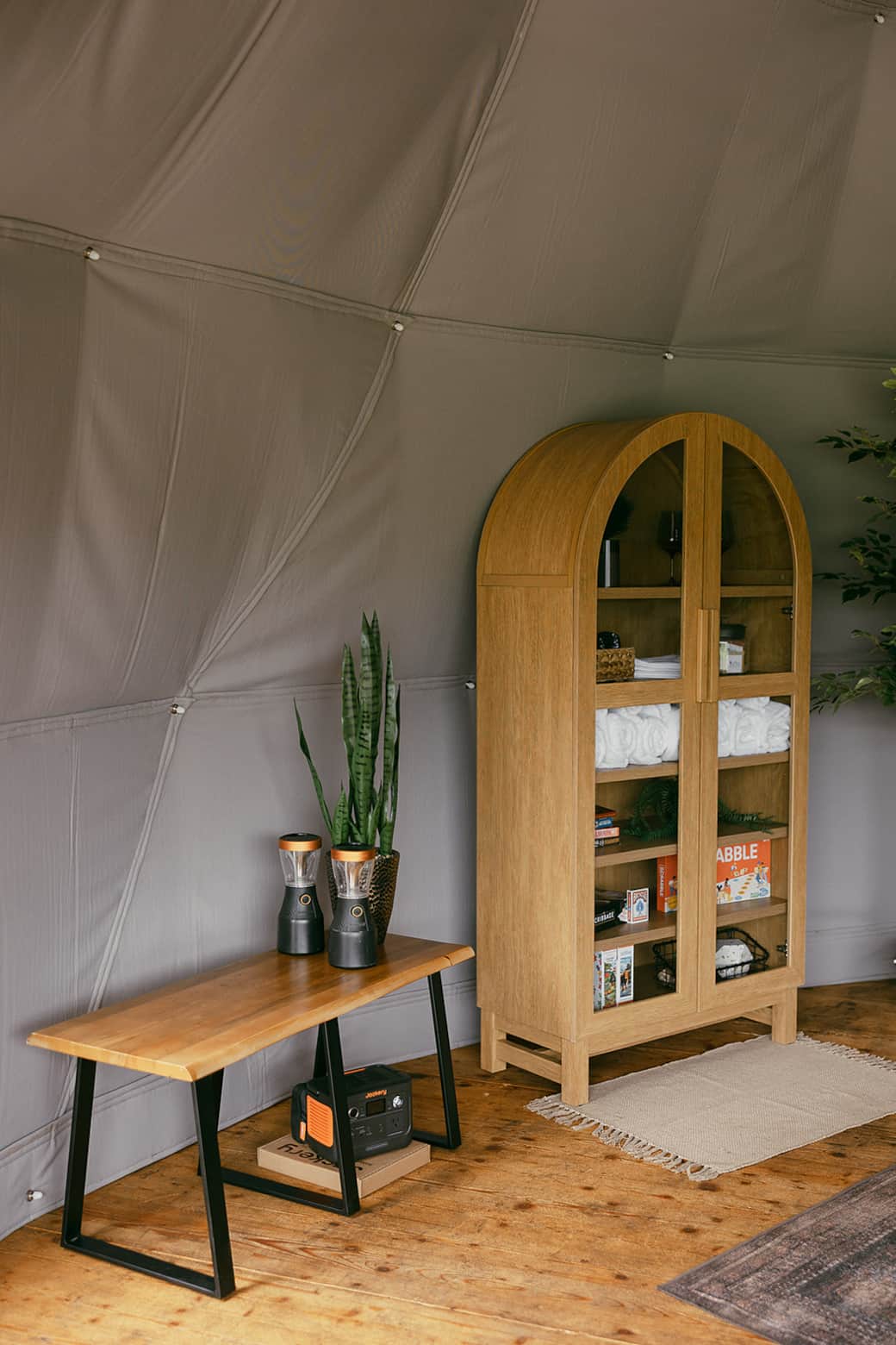 Cabinet inside