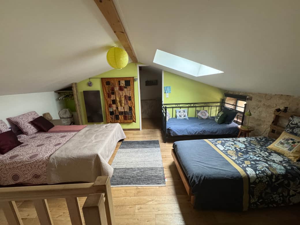 Chambre du haut (depuis l'escalier)