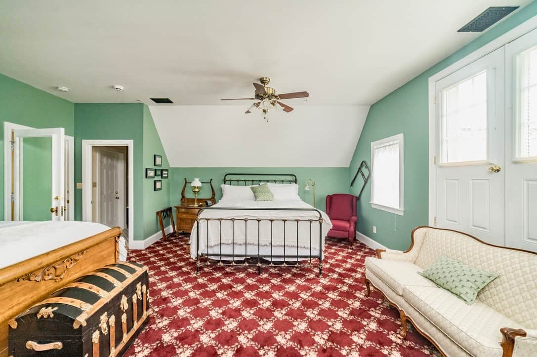 king-suite-accommodation-lynchburg-va; CA King & Full size beds, recliner and loveseat +50" smart TV