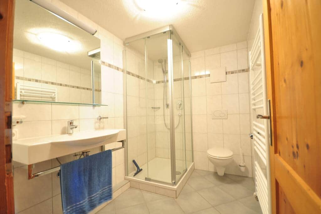 Bathroom 1 - WC and Shower 