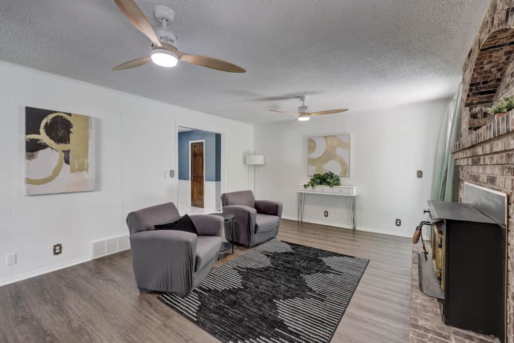 Whether a coffee or a nightcap, this space is perfect for a moment of solitude or catching up. Whether a coffee or a nightcap, this space is perfect for a moment of solitude or catching up.