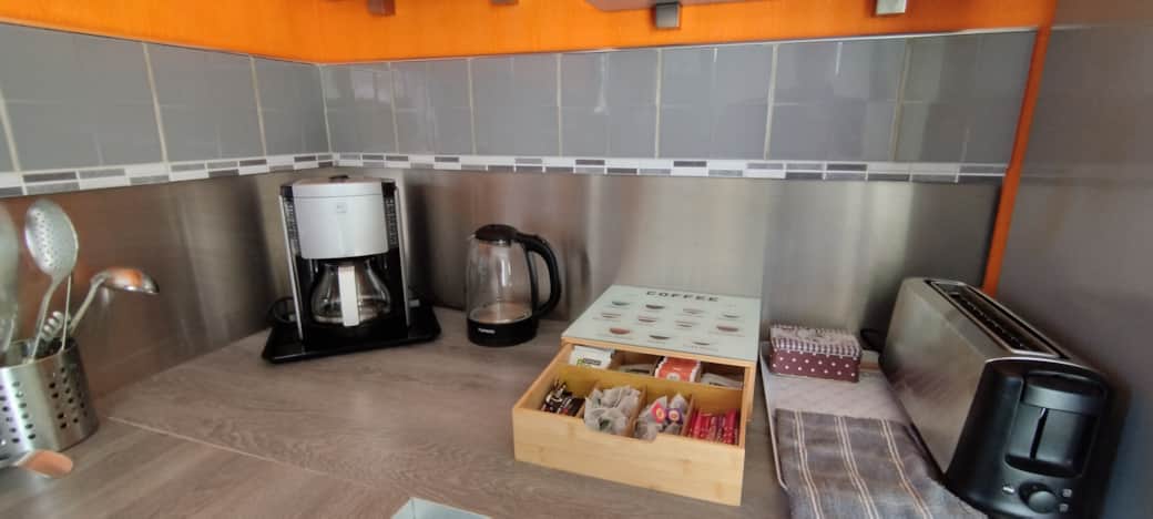 Cuisine, Café et Tisanes à disposition