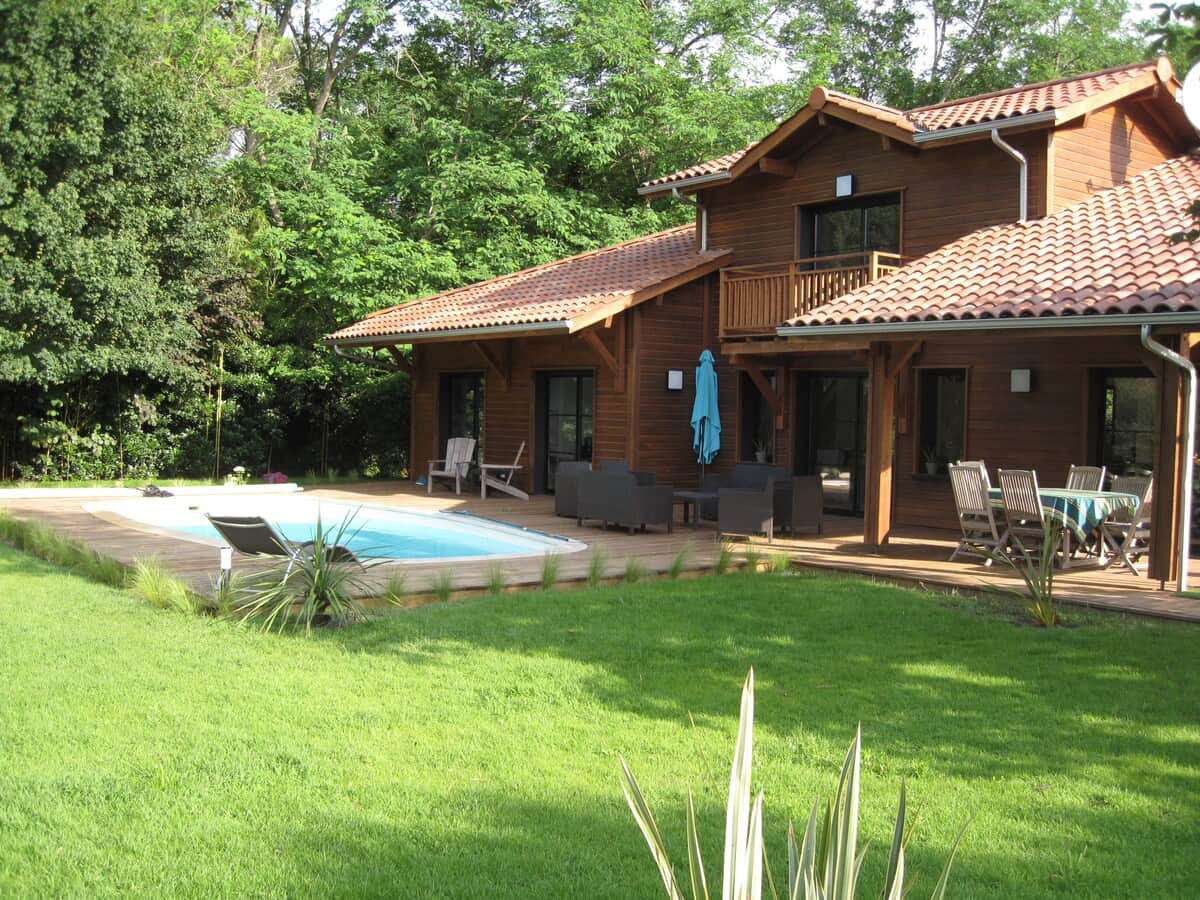 Grande terrasse pour profiter des beaux jours